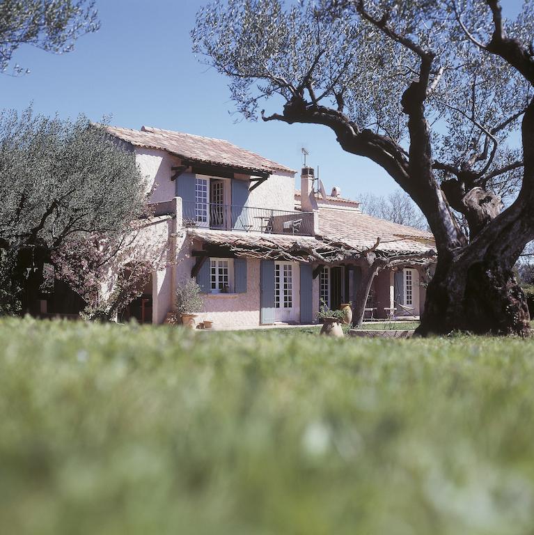 Le Mas Des Oliviers Puget-Ville Esterno foto