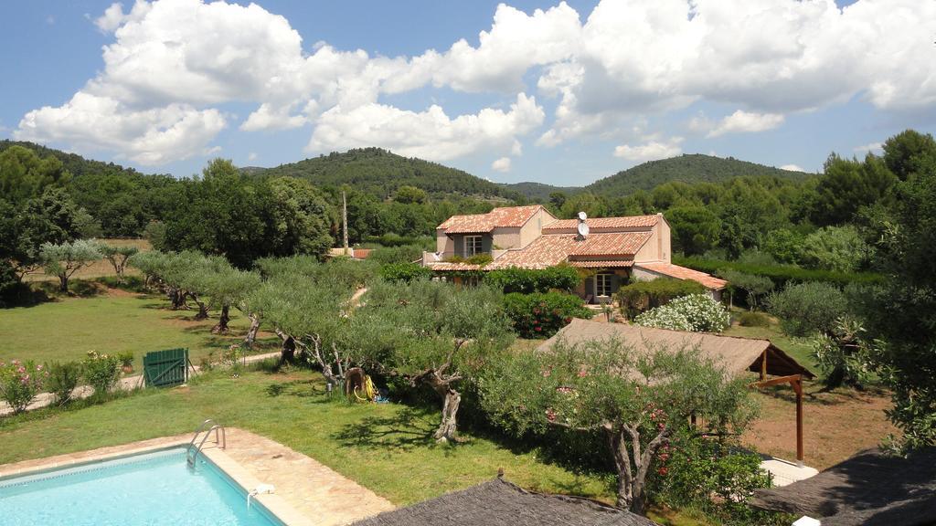 Le Mas Des Oliviers Puget-Ville Esterno foto